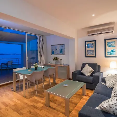 Holiday home Beachfront Tanamar